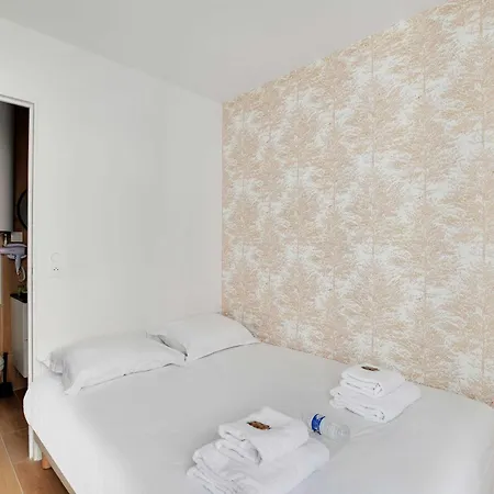 Apartment Charming And Bright Large Studio Menilmontant *